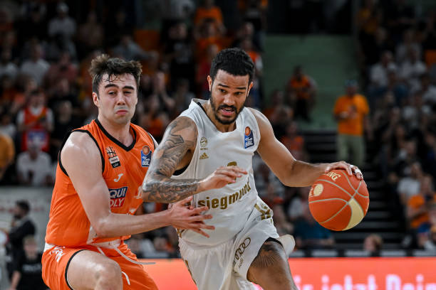 也能吸引外 也能吸引外