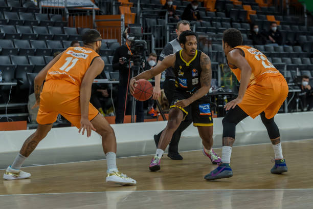 尤为明显 尤为明显